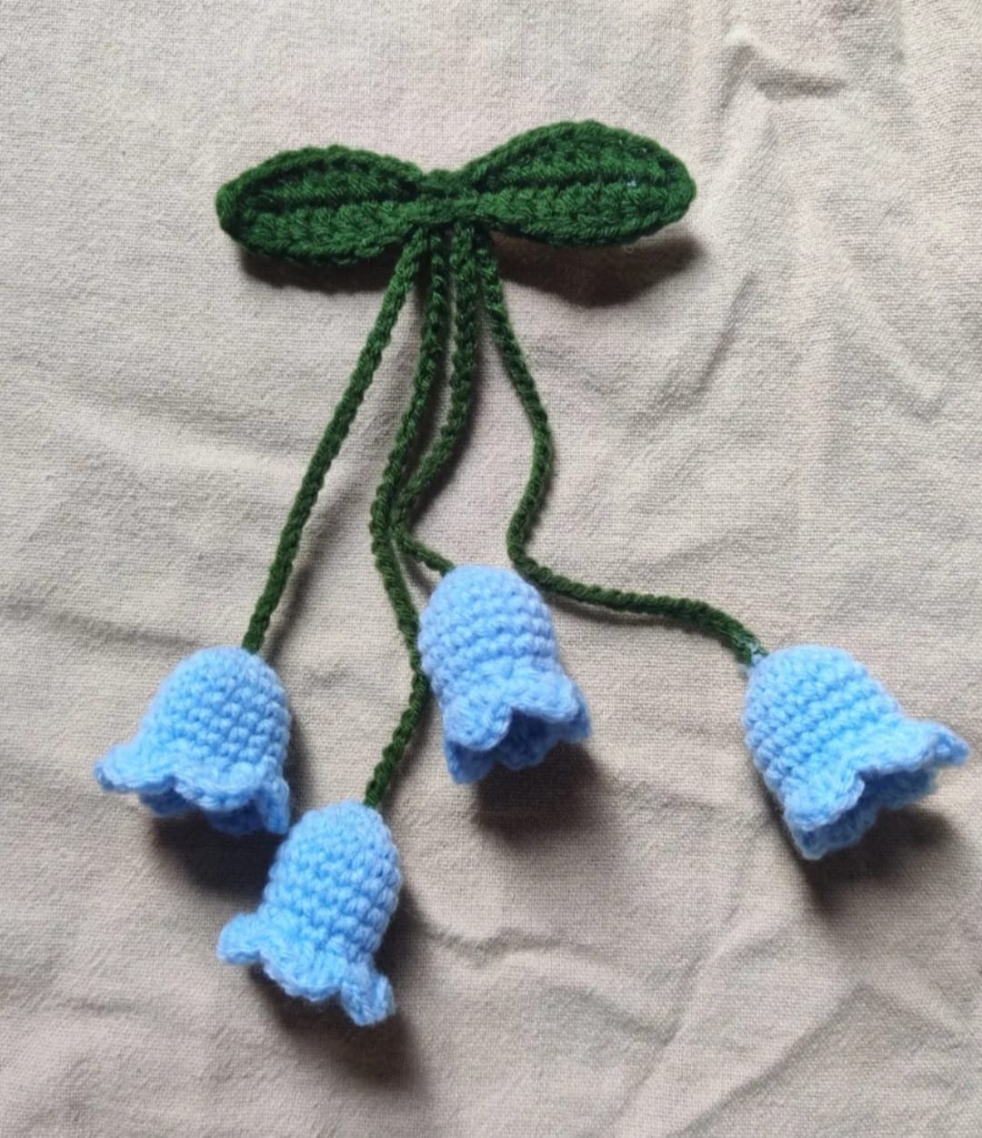 Hook and yarns photo 3