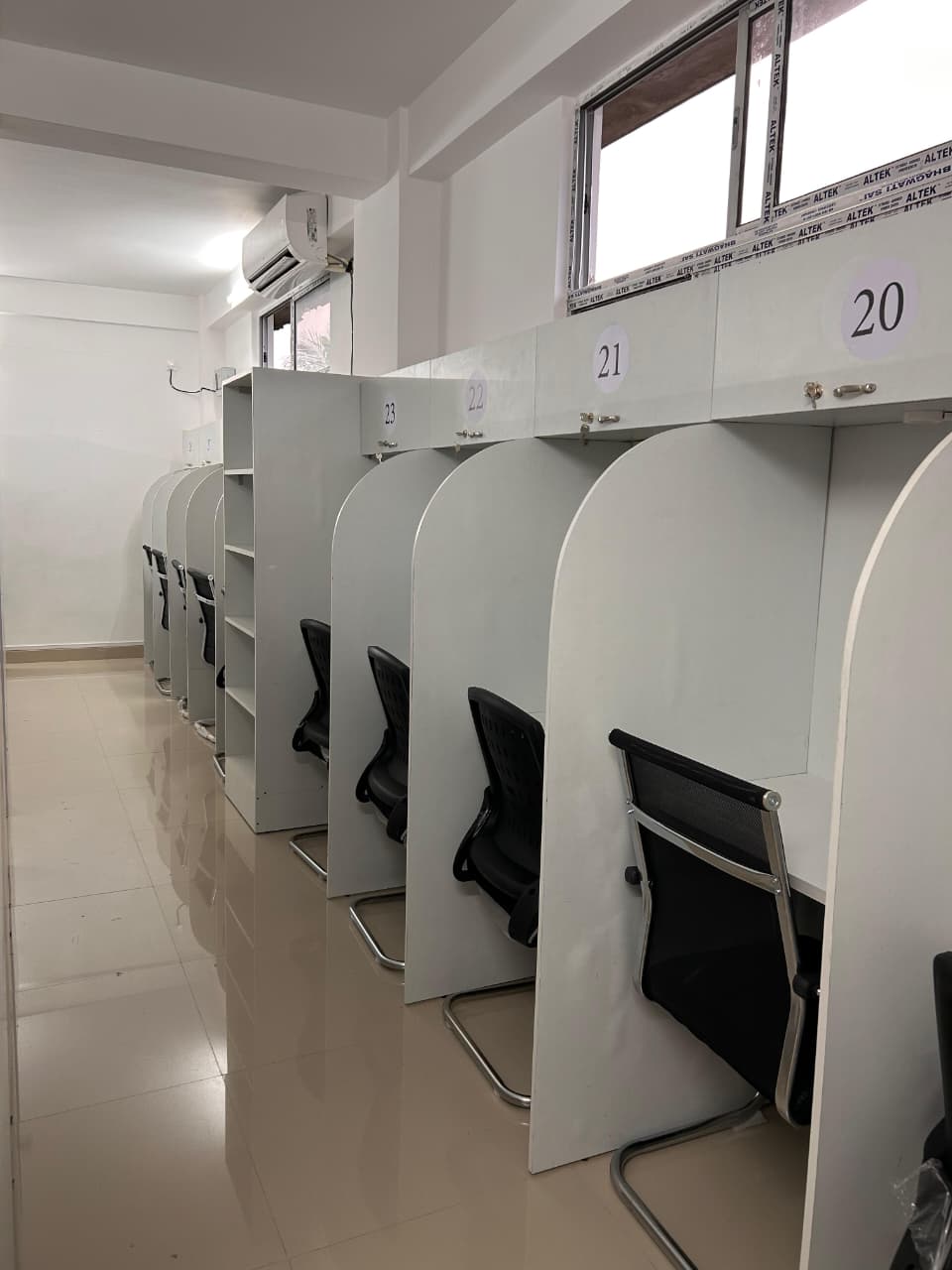 Le Cabinet Study Centre photo 4